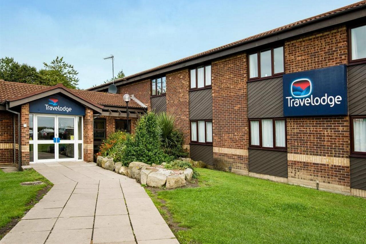 Travelodge Newcastle Whitemare Pool Low Walker Exterior foto